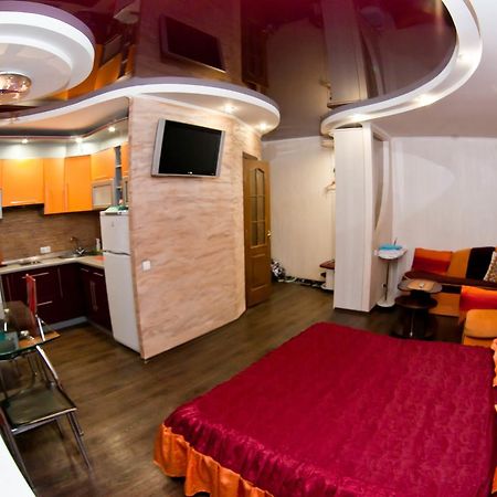 Затишна Квартирка Aparthotel Krementsjoek Buitenkant foto