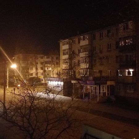 Затишна Квартирка Aparthotel Krementsjoek Buitenkant foto