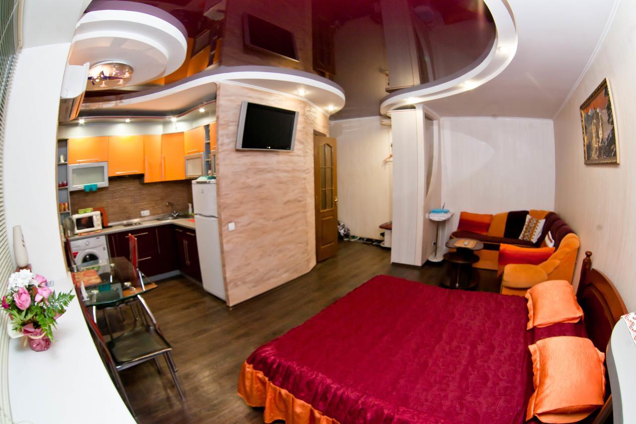 Затишна Квартирка Aparthotel Krementsjoek Buitenkant foto