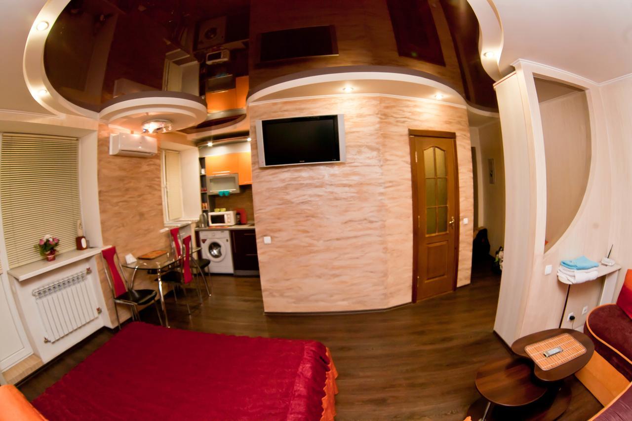 Затишна Квартирка Aparthotel Krementsjoek Buitenkant foto